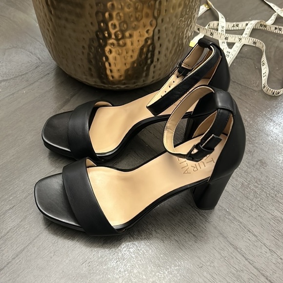 NATURALIZER Joy Dress Ankle Strap Sandals (WIDE) - Picture 7 of 16